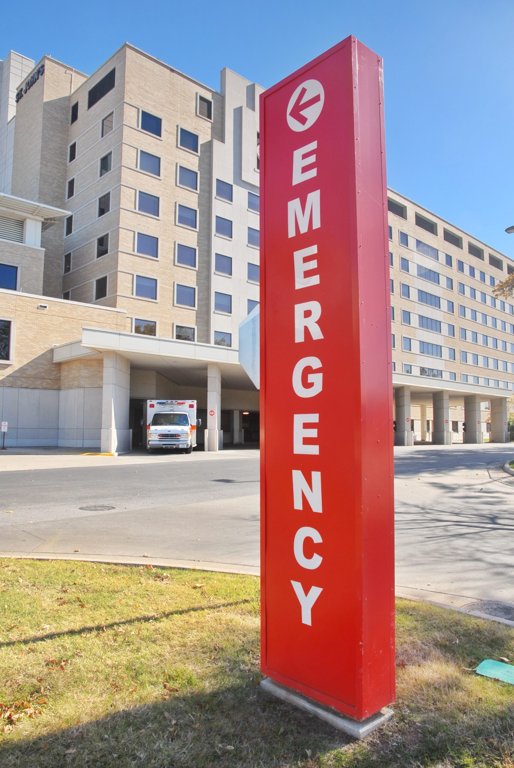 what is an emergency locksmith service scaled