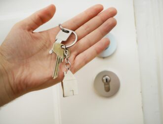 what should i ask a locksmith before hiring them in charleston 3